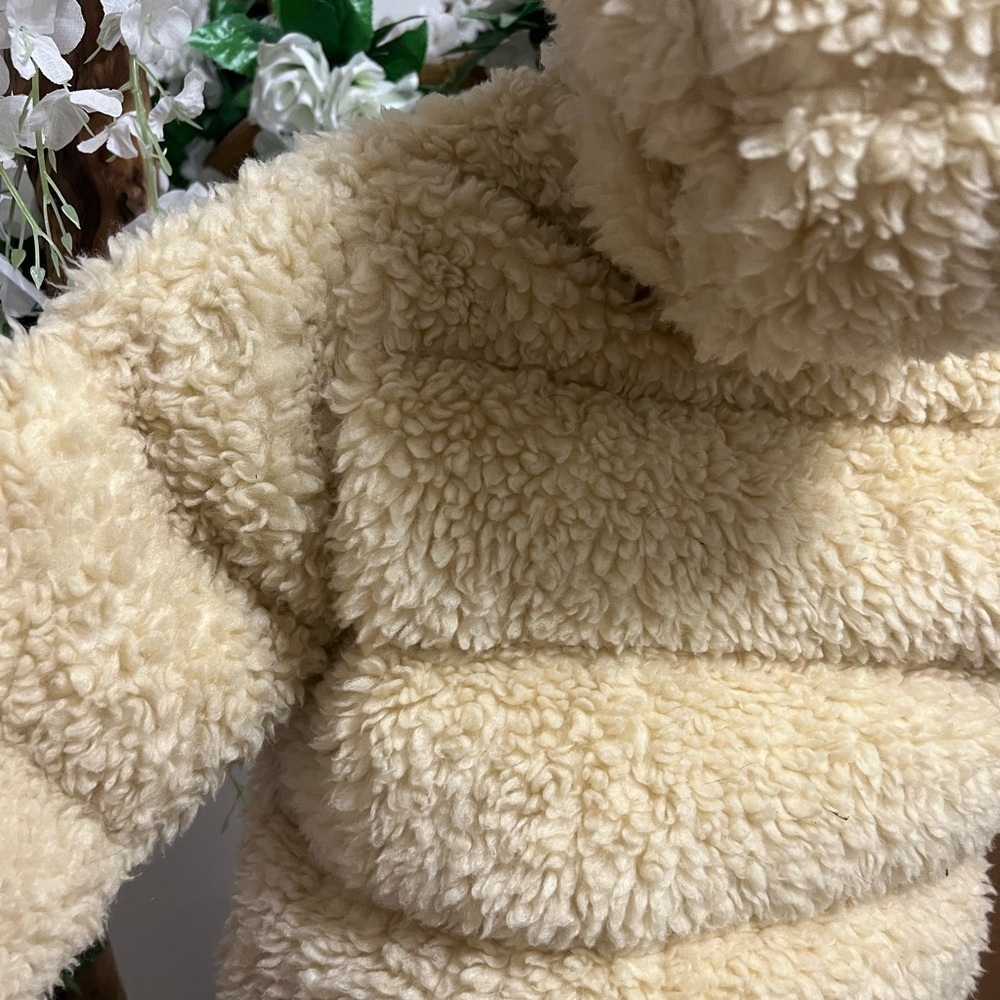 Patagonia GIRLS Cream Sherpa Hooded Coat - Picture 6 of 9